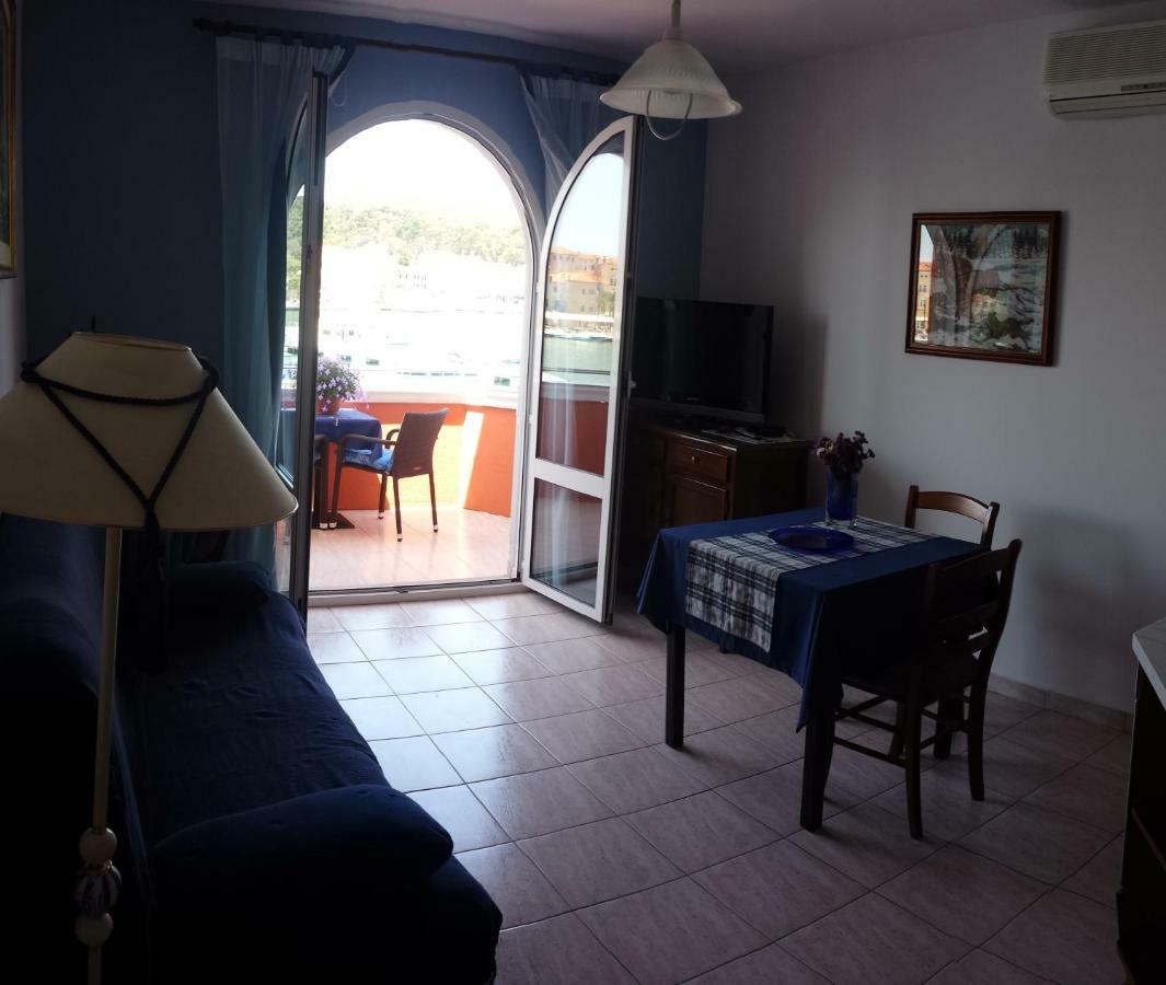 Vila "Mare" Banjol Exteriér fotografie